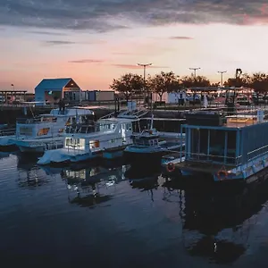 Barco Casa Marina Botel